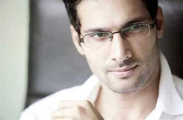 Aham Sharma Net Worth