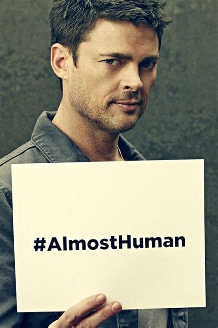 AlmostHuman_Fox
