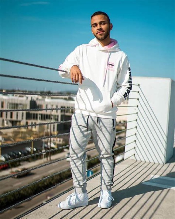 Darryle Hamlin Biography