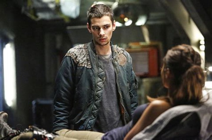 Devon Bostick Net Worth
