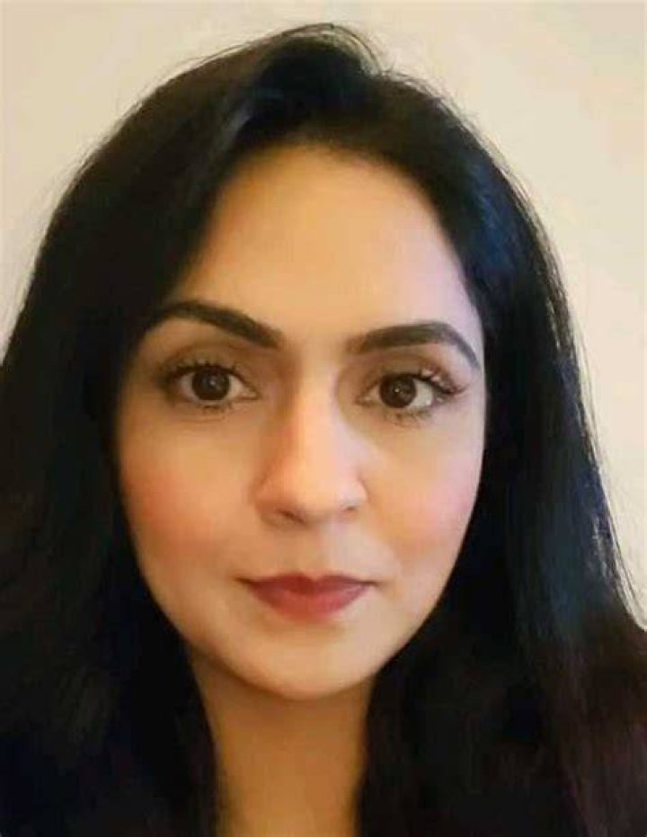 Dimple Jhangiani Bra Size, Age, Weight, Height, Measurements