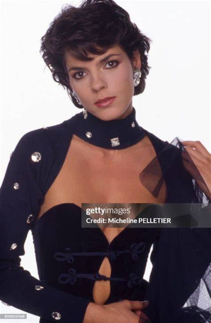 Élizabeth Bourgine Élizabeth Bourgine