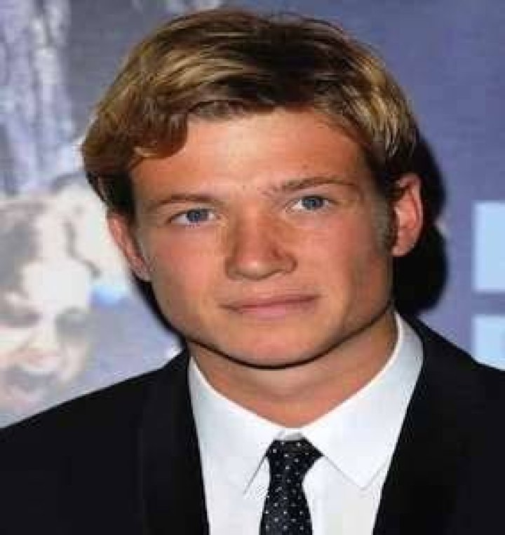 Ed Speleers Age, Weight, Height, Measurements