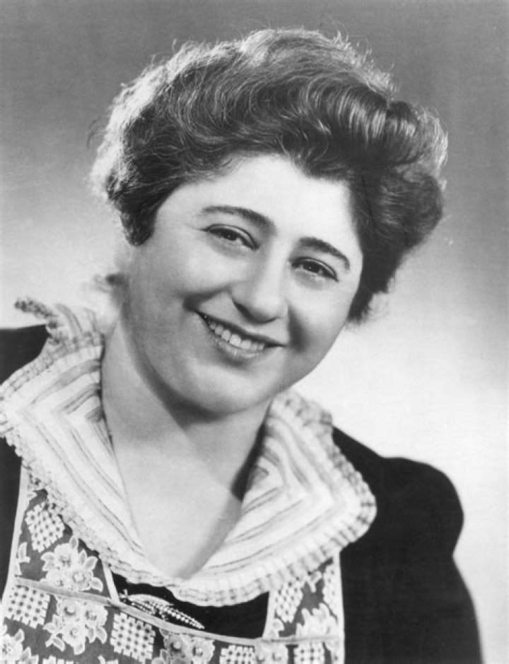 Gertrude Berg