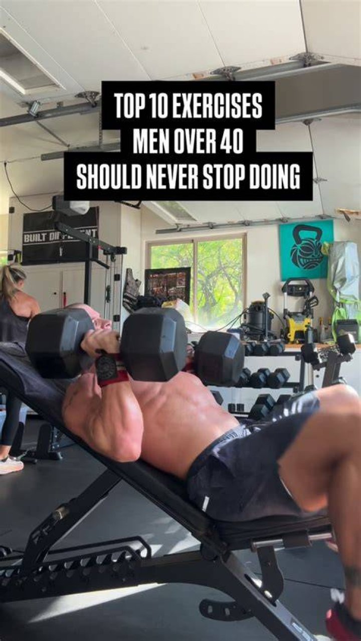 Johnny Galecki Workout Routine