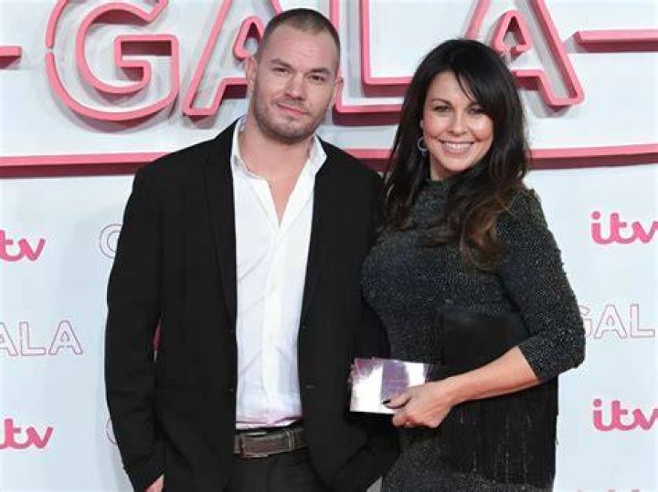 Julie Graham Net Worth