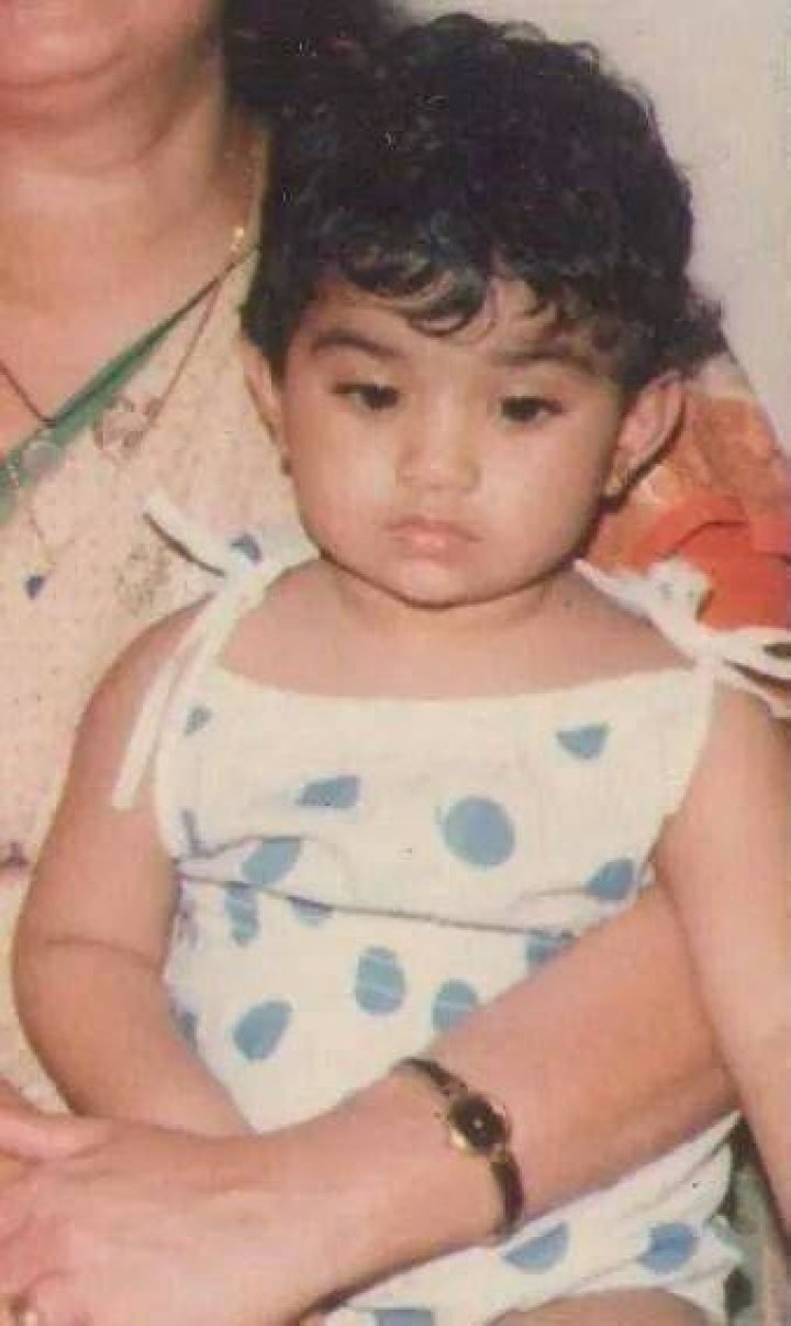 keerthy suresh childhood image
