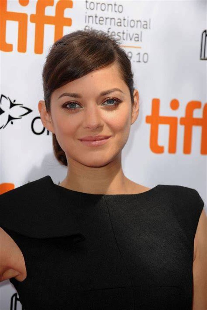 Marion Cotillard Bra Size, Age, Weight, Height, Measurements