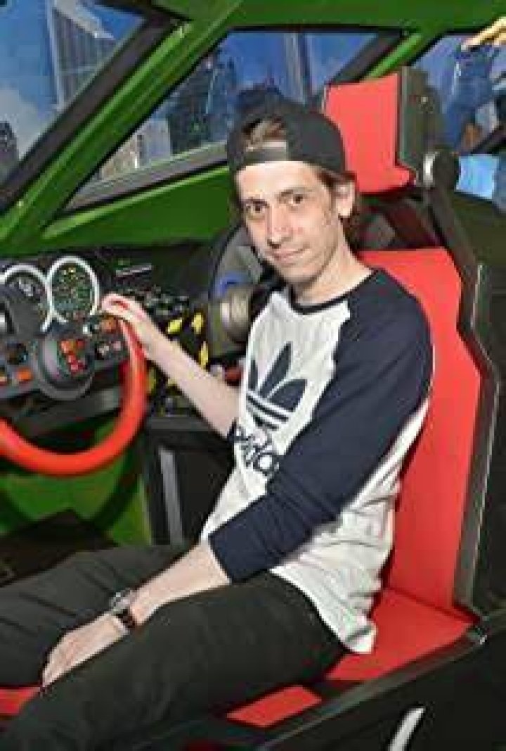 Rasmus Hardiker Net Worth