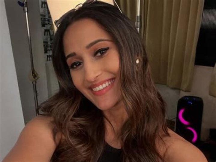 Saadhika Randhawa Net Worth