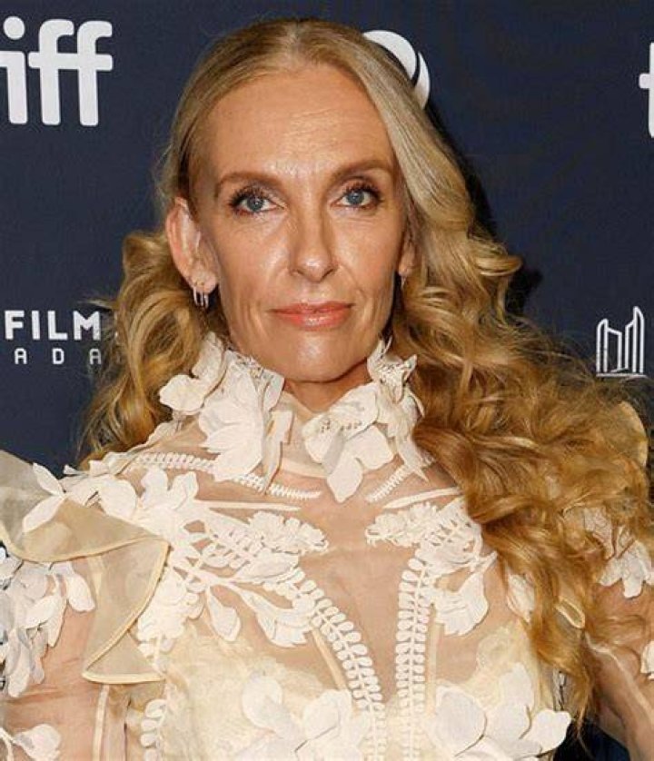 Toni Collette Bra Size, Age, Weight, Height, Measurements